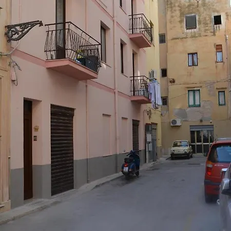 Al Civico 1 Apartments Trapani Exterior photo